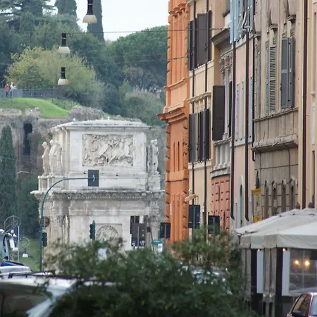 Bellezza Al Colosseo - & Apts דירה
