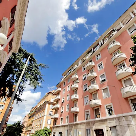 Bellezza Al Colosseo - B&b&apts Bed & Breakfast