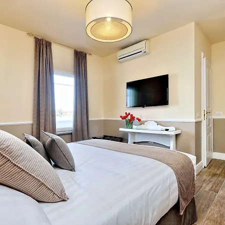 Bellezza Al Colosseo - & Apts Appartement Rome