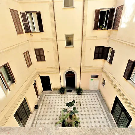 Bellezza Al Colosseo - & Apts Apartament