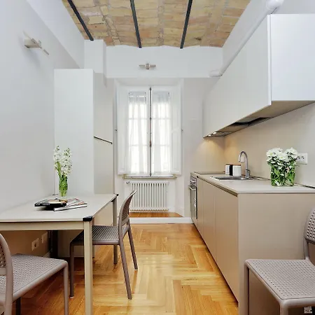 Bellezza Al Colosseo - & Apts شقة